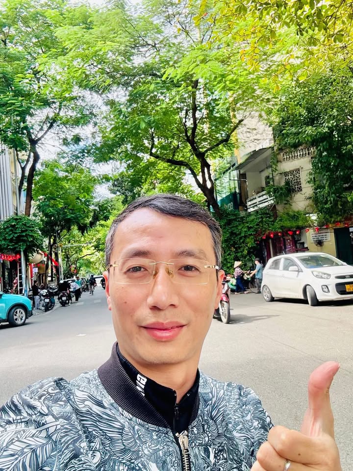 Nhà riêng 50m² phố Bà Triệu - Giá chỉ 15 tỷ, sẵn sàng giao dịch!