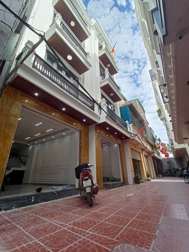Nhà 4 tầng Đông Nam 66m² đường Thiên Lôi - Ô tô vào nhà chỉ 5.45 tỷ!