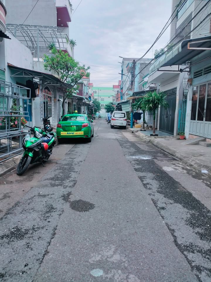 Dãy trọ hẻm ô tô Nguyễn Tri Phương, Dĩ An 123m² giá 6.5 tỷ - Đầu tư sinh lời ngay!