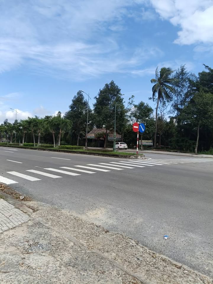 Đất Tịnh Khê Sơn Tịnh 100m² giá 600 triệu - Mặt tiền lớn, quy hoạch rõ ràng!