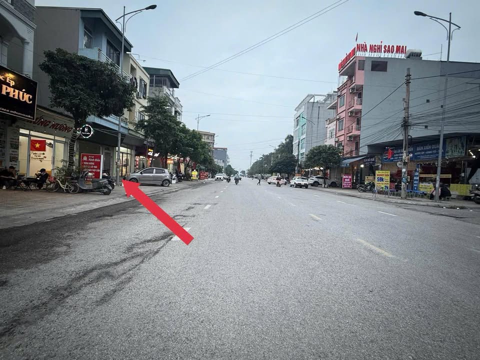 Bán nhà 3 tầng mặt đường Ngô Gia Tự, Phủ Lý 81m² giá 6 tỷ - Đầu tư sinh lời ngay!