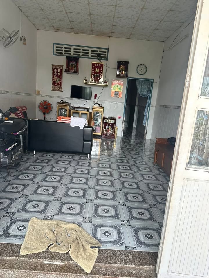 Nhà cho thuê KDC P5 Bạc Liêu - Sân rộng, đầy đủ nội thất, giá thỏa thuận!