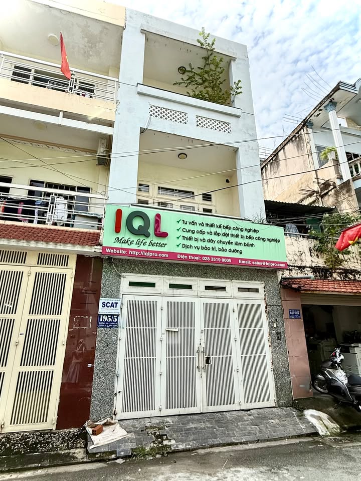 Nhà hẻm 8m đường Nguyễn Văn Thương, Quận Bình Thạnh 76m² giá 17.7 tỷ - Vị trí đắc địa, sẵn sàng ở ngay!