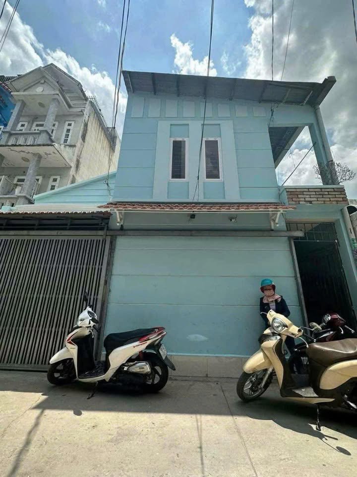 Nhà 1 Lầu Hẻm 523 Lê Văn Khương Quận 12 71m² chỉ 4.39 tỷ - Giá rẻ hơn lô đất!