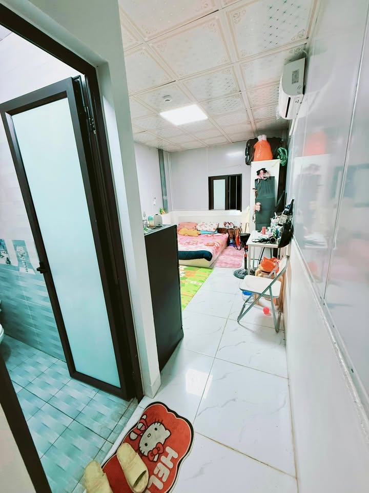 Phòng cho thuê CCMN Ngõ 734 Kim Giang giá 3.8 triệu - Gần chợ Quang tiện lợi!