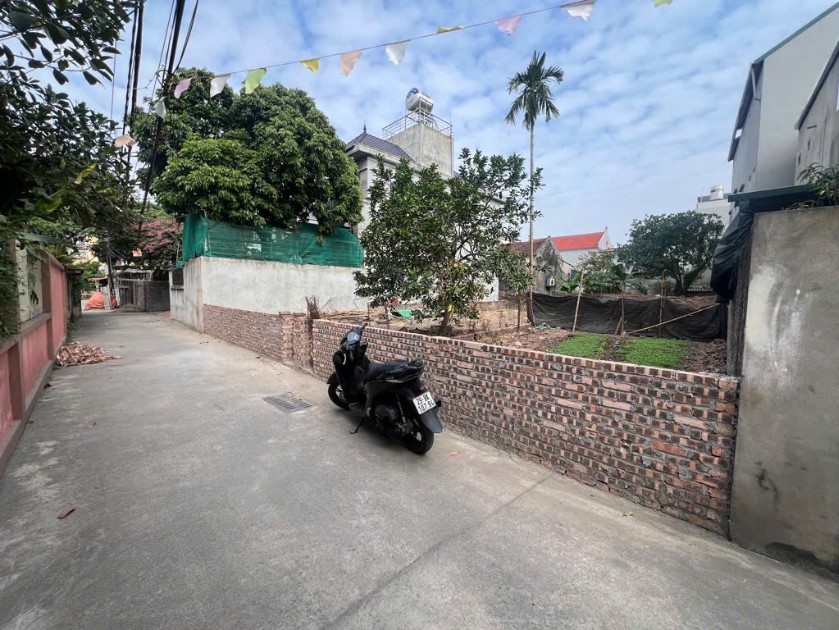 Đất Phú Thị Gia Lâm 53m² giá chỉ 3.x tỷ - Cơ hội đầu tư tuyệt vời!