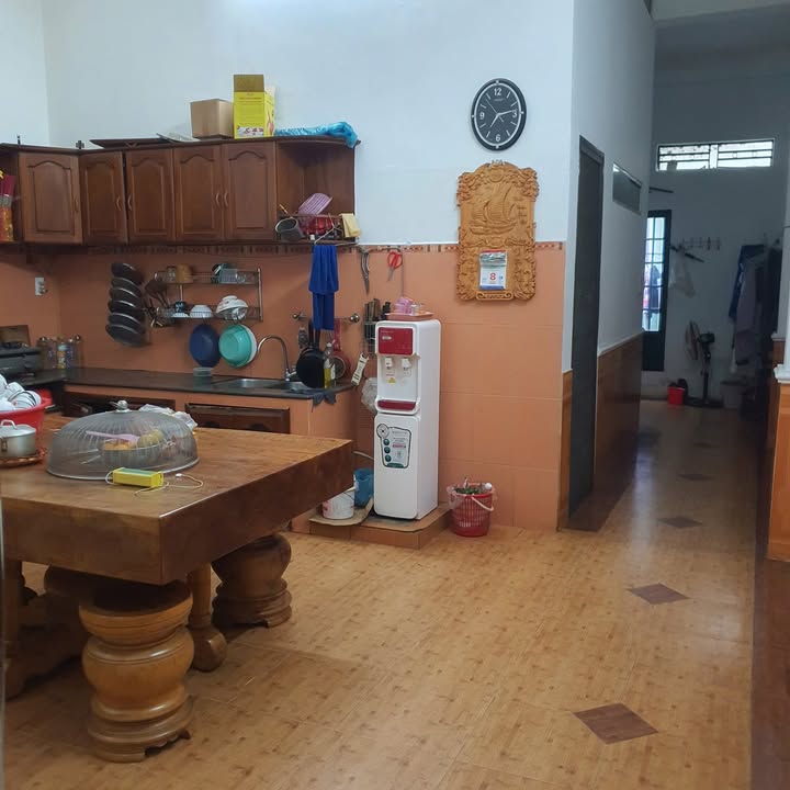 Nhà 2 tầng mặt tiền đường Nam Trân, 125m² giá 11 tỷ - Vị trí đắc địa, sẵn sàng ở ngay!