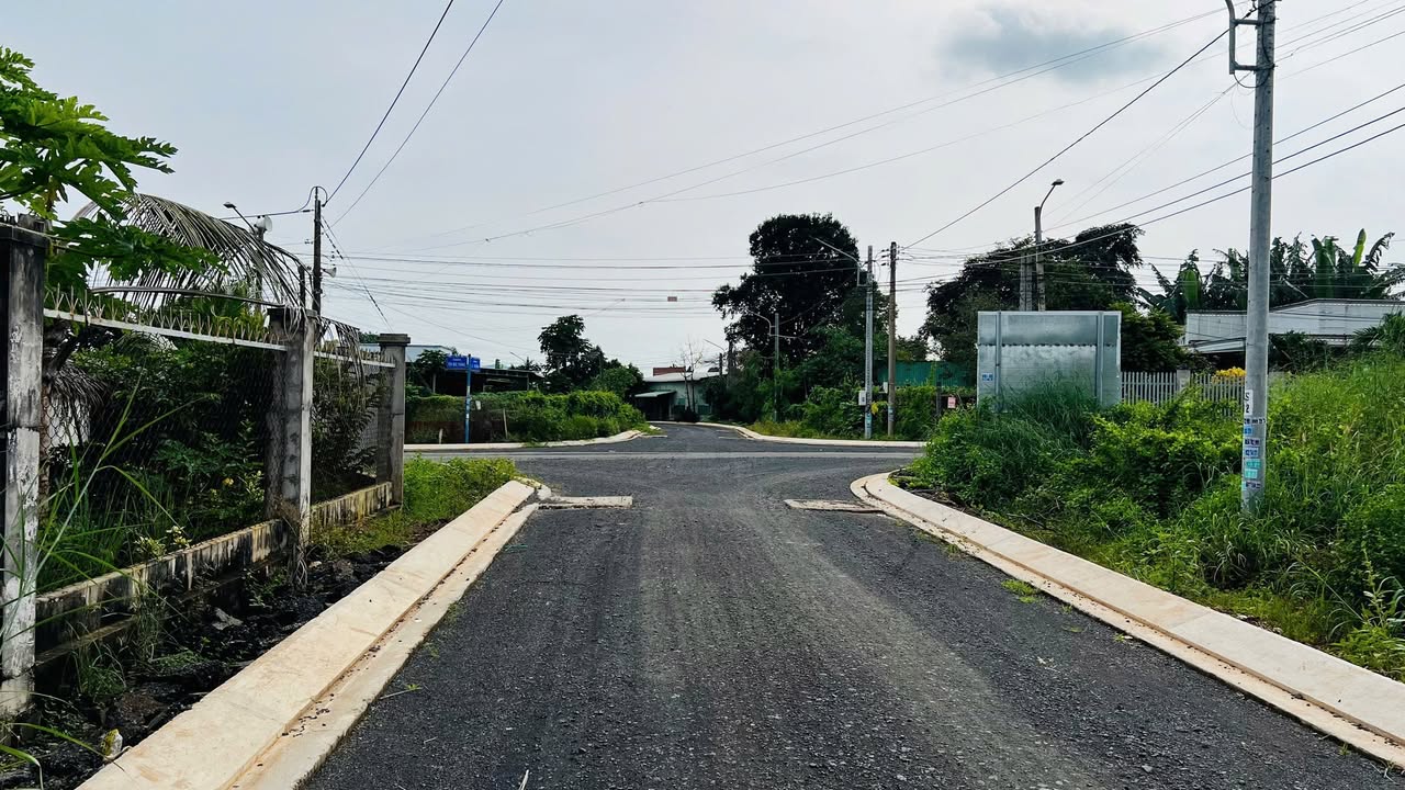 Đất mặt tiền nhựa Đất Đỏ 153,4m² giá 1.7 tỷ - Sổ đỏ chính chủ!