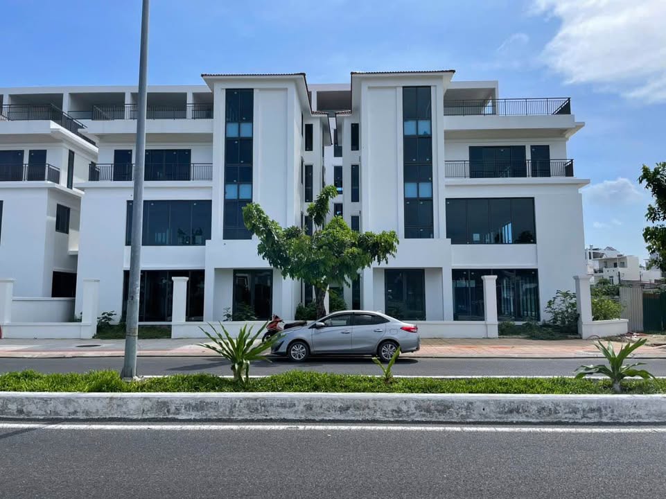 FrontHouse cho thuê tại Nha Trang 275m² - Vị trí đắc địa gần trung tâm!