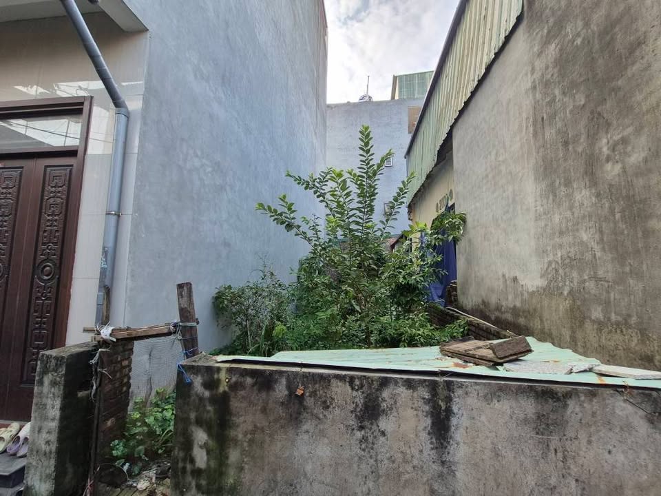 Bán đất Đại Mỗ 40m² chỉ 6 tỷ - Mặt tiền rộng, vị trí đắc địa!