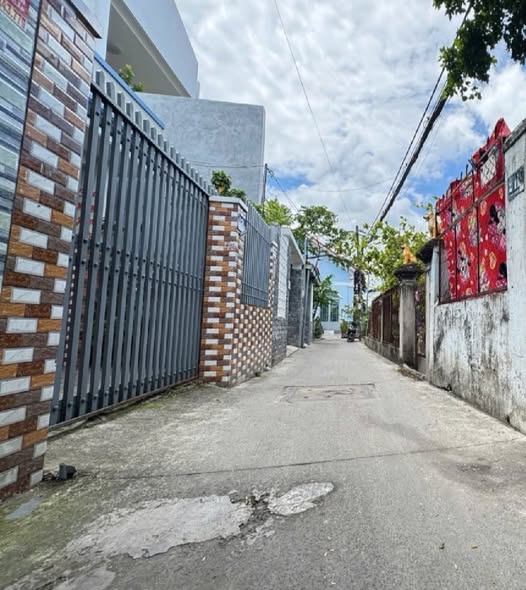 Dãy phòng trọ 108m² đường Nguyễn Thị Sóc - Thu nhập 10 triệu/tháng