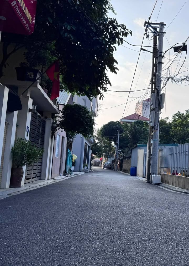 Nhà 5 tầng Thôn Đìa, Nam Hồng, Đông Anh 48.9m² - Đường ô tô tránh, tiện ích mênh mông!