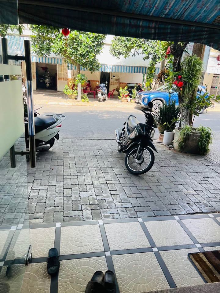 Nhà mặt tiền Lê Sát, Hòa Cường Nam 90m² giá 9 tỷ - Kinh doanh đỉnh cao!