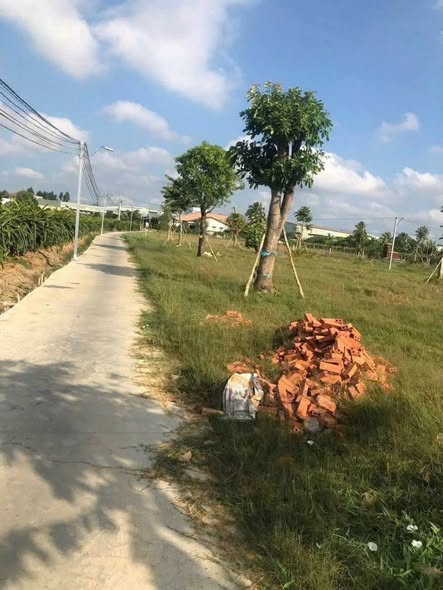 Đất vườn 2040m² tại ấp Lộ Đá, Châu Thành, Long An - Giá chỉ 980 triệu!