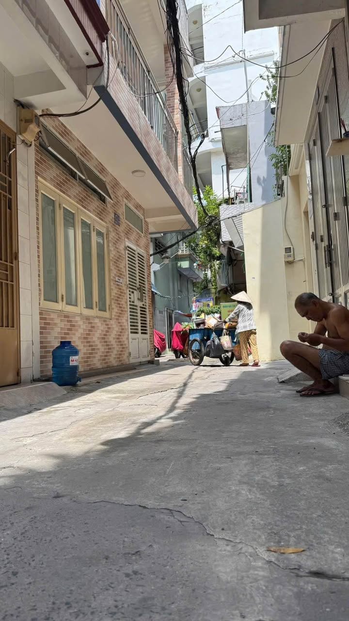 Nhà phố Bà Hạt, Quận 10, 23m² giá 5.9 tỷ - Sẵn sàng vào ở!