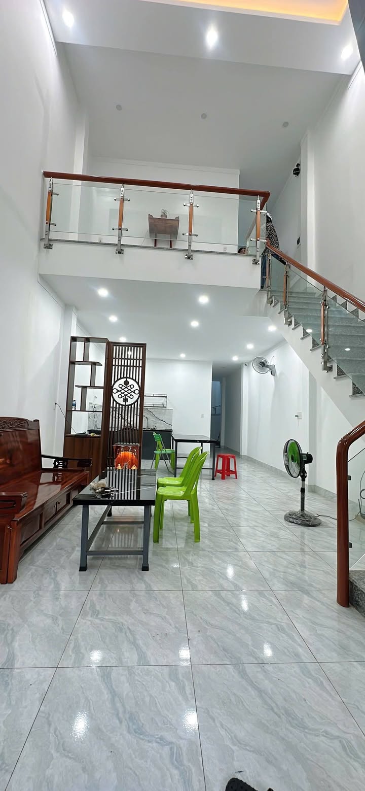 Nhà gác lửng 85m² tại KP 4 An Hòa giá 1.399 tỷ - Nội thất đầy đủ, giao ngay!