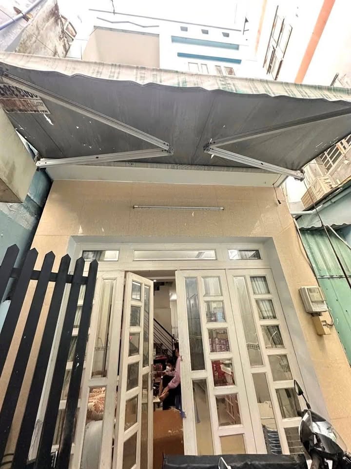 Nhà gần chợ An Nhơn, Gò Vấp 50m² giá 4.58 tỷ - Sân rộng rãi, thoáng mát!