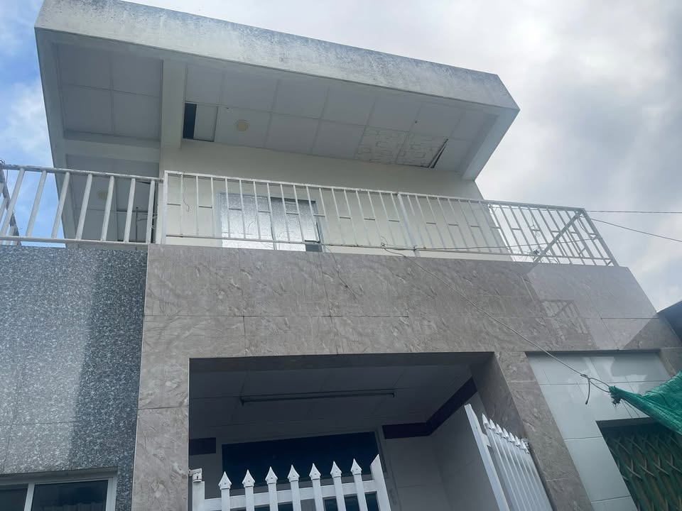 Nhà cho thuê nguyên căn hẻm Thế Giới Di Động, Bến Tre 2,8 triệu - Gần bệnh viện và chợ