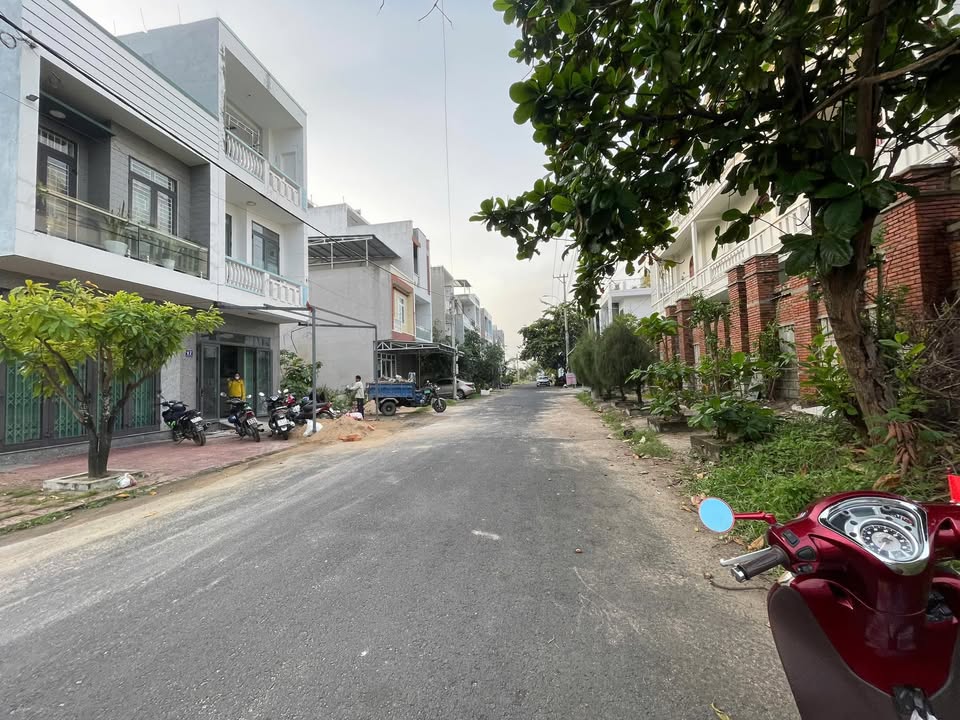 FrontHouse mặt tiền Hà Huy Tập 76m² giá 2.7 tỷ - Đầu tư sinh lời tuyệt vời!