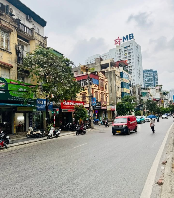 Nhà mặt phố Hai Bà Trưng 26m² giá 9.7 tỷ - Đầu tư sinh lời ngay!