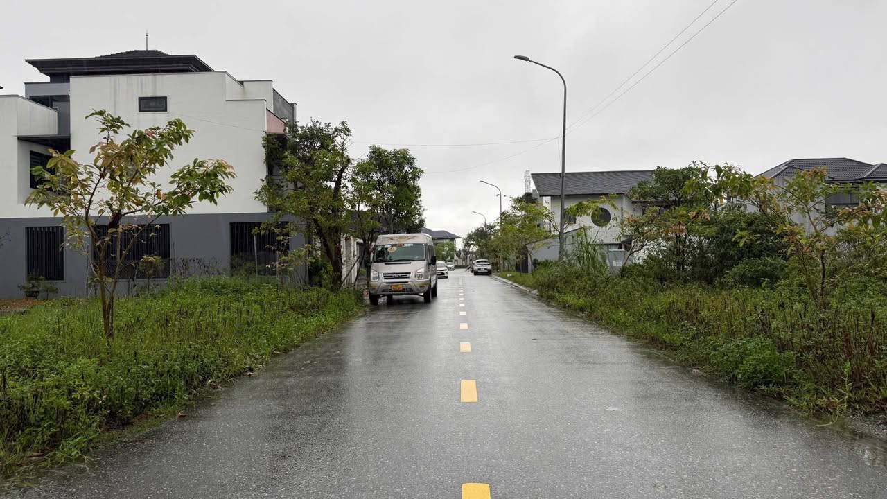 Đất TDC Tổ 6, Hà Huy Tập 162m² giá 5.8 tỷ - Vị trí cực đẹp gần Vincom!