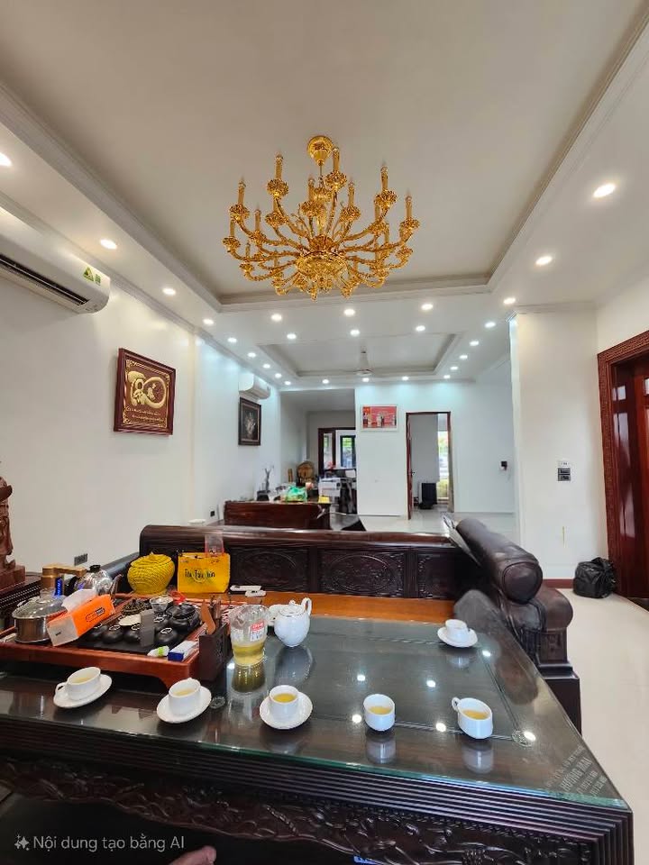 Biệt thự cao cấp Khu TĐC Mai Pha 200m² giá 9 tỷ - Nội thất sang trọng, thiết kế hiện đại!