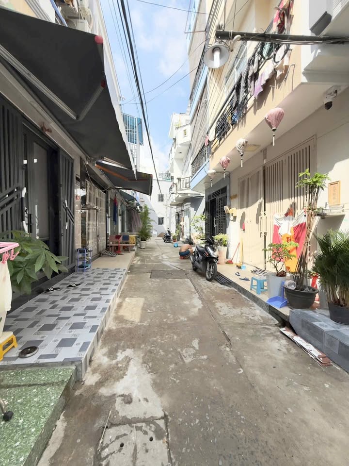 Nhà mới Hẻm 184 Lưu Hữu Phước, Quận 8 - 44m² giá 5.99 tỷ - An ninh, dân trí cao!