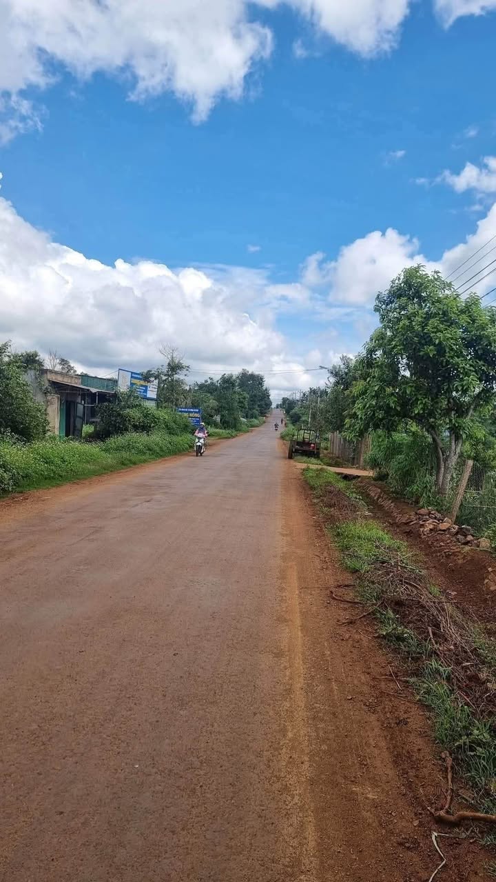 Đất mặt tiền đường Hàm Nghi, Buôn Hồ 567m² giá 300 triệu - Tiềm năng phát triển lớn!