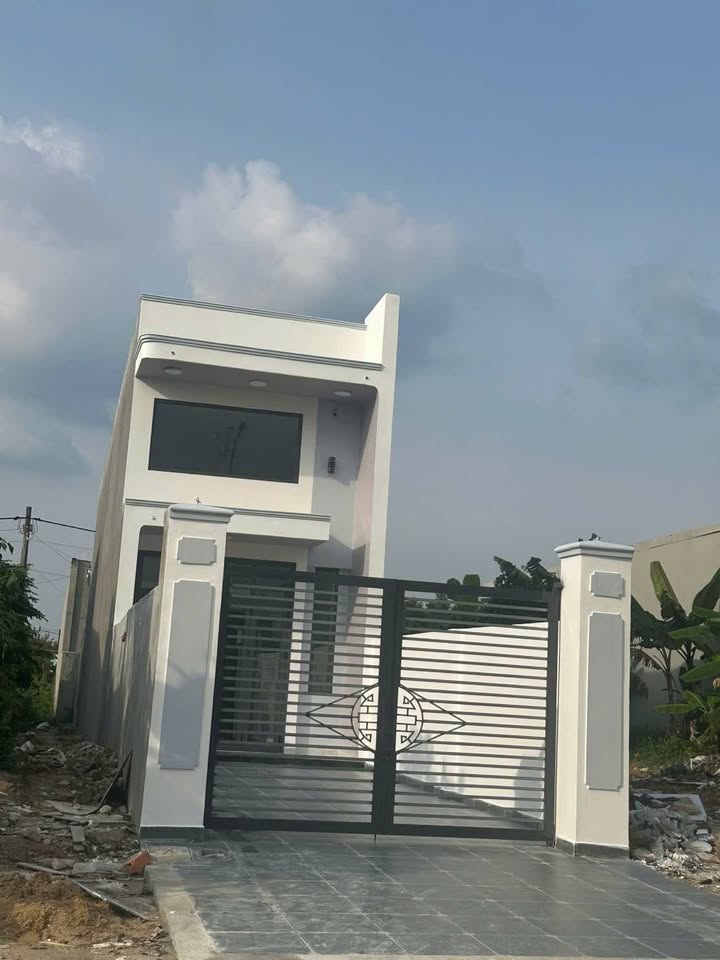 Nhà gác lững Vĩnh Tân, Tân Uyên 122.1m² giá 2 tỷ - Sát KCN VSIP 2!