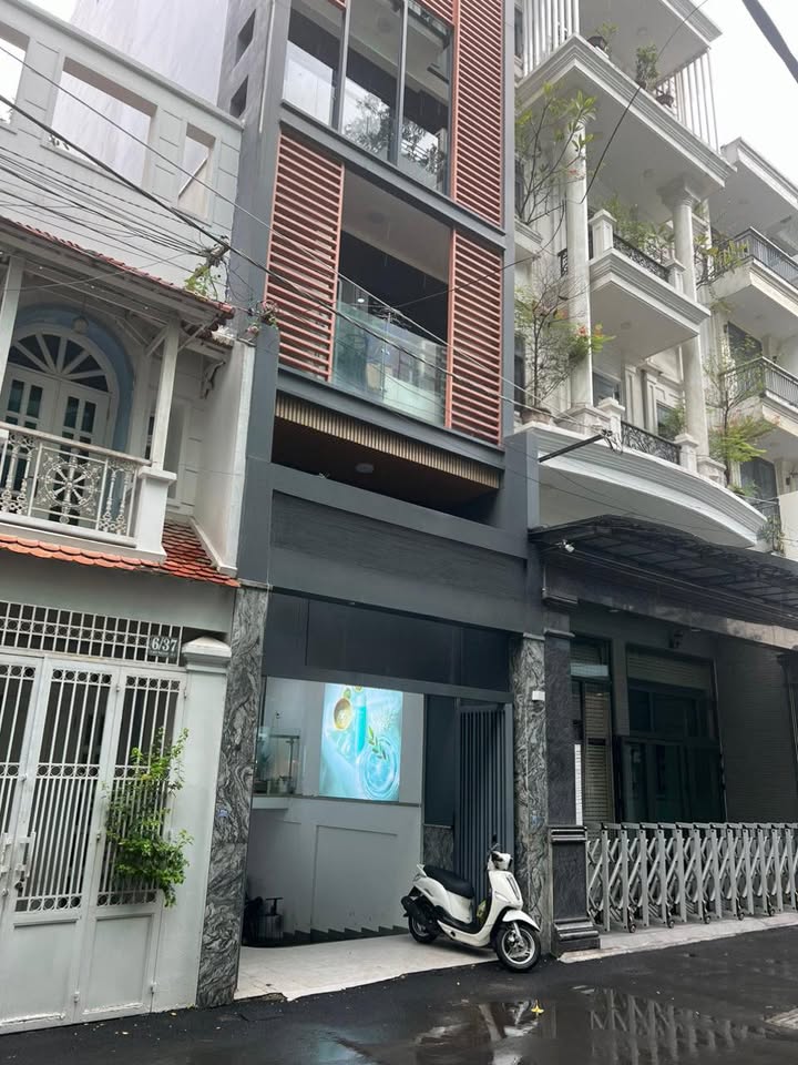 Cho thuê tòa Building Nguyễn Sơn Hà Quận 3 - Diện tích 64m² giá 40 triệu/tháng - Kinh doanh tự do!