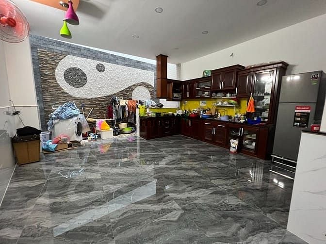 Nhà HXH Chợ Kim Biên 4,5x20m 2 lầu sân thượng giá 12 tỷ - Kinh doanh thuận lợi!