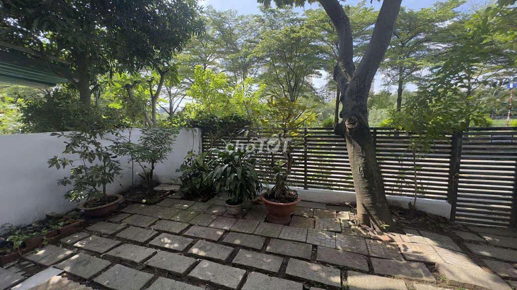 Biệt thự đơn lập The Garland 250m² giá 29 triệu - Sống xanh bên sông Rạch Chiếc!