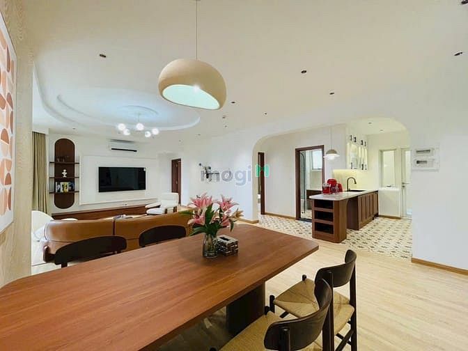 Căn hộ Green View Phú Mỹ Hưng 103m² giá 10.2 tỷ - View biệt thự tuyệt đẹp!