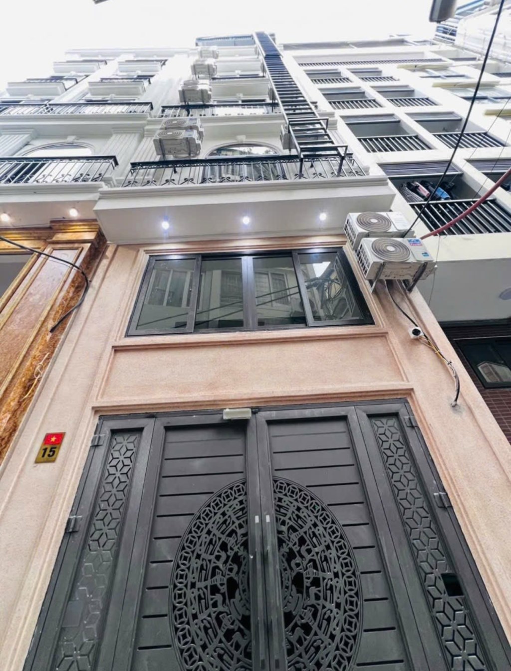 Bán toà nhà Trung Phụng 92,5 m², 8 tầng, 20,5 tỷ - Đầu tư sinh lời ngay lập tức!