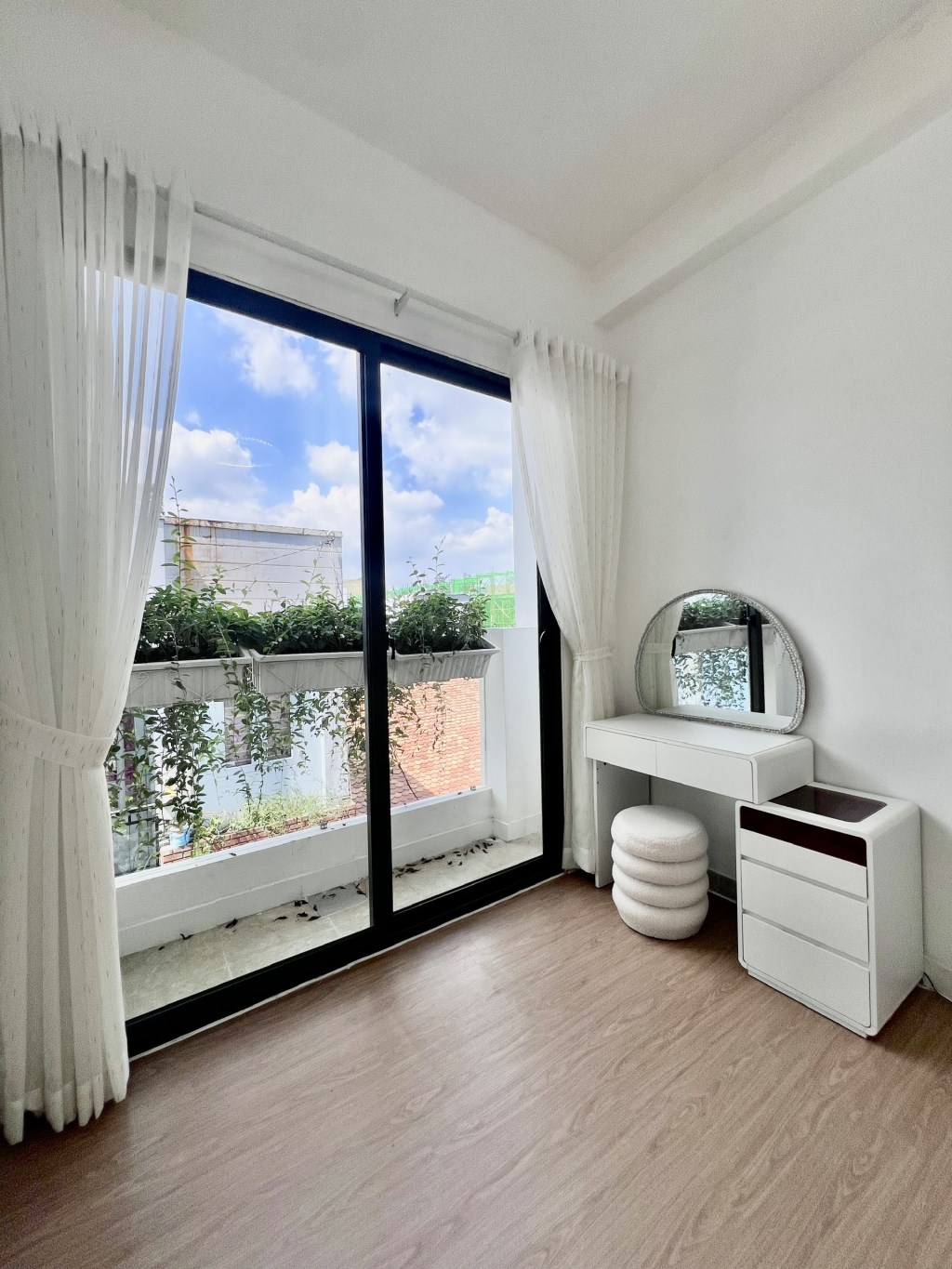 Nhà phố Duy Tân, Phú Nhuận 30m² giá 6.6 tỷ - Sẵn sàng vào ở ngay!