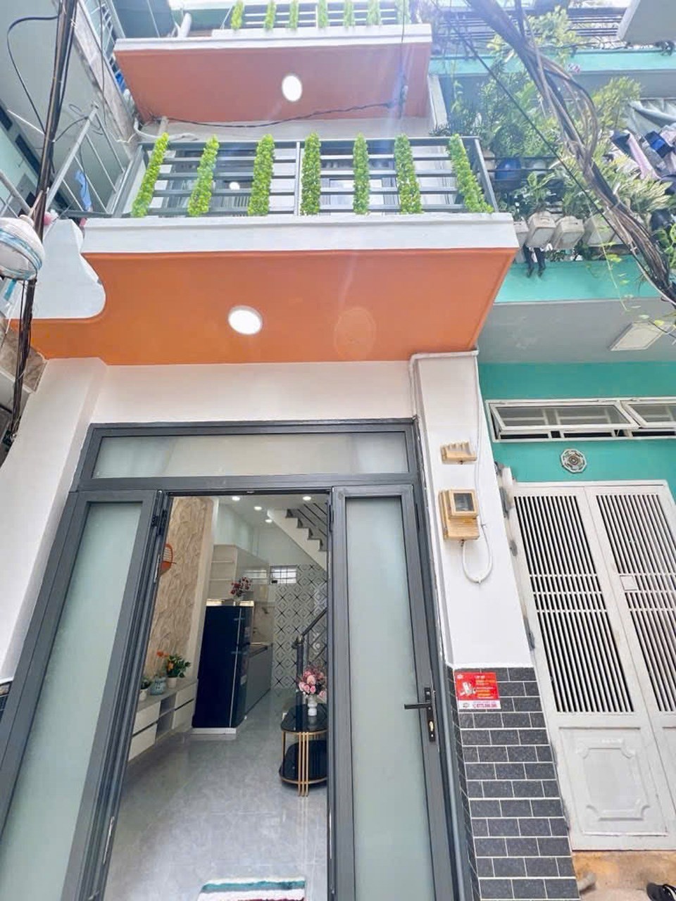 Nhà vuông Gò Vấp 19m² giá 3.2 tỷ - Tặng nội thất sang trọng!