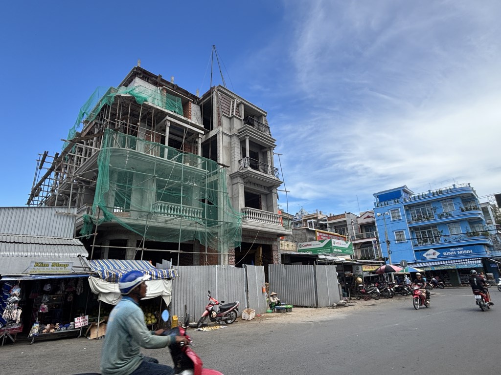 Shophouse hai mặt tiền Ngô Quyền, Thị xã Bình Minh, 95.6m² - Đầu tư sinh lời ngay!