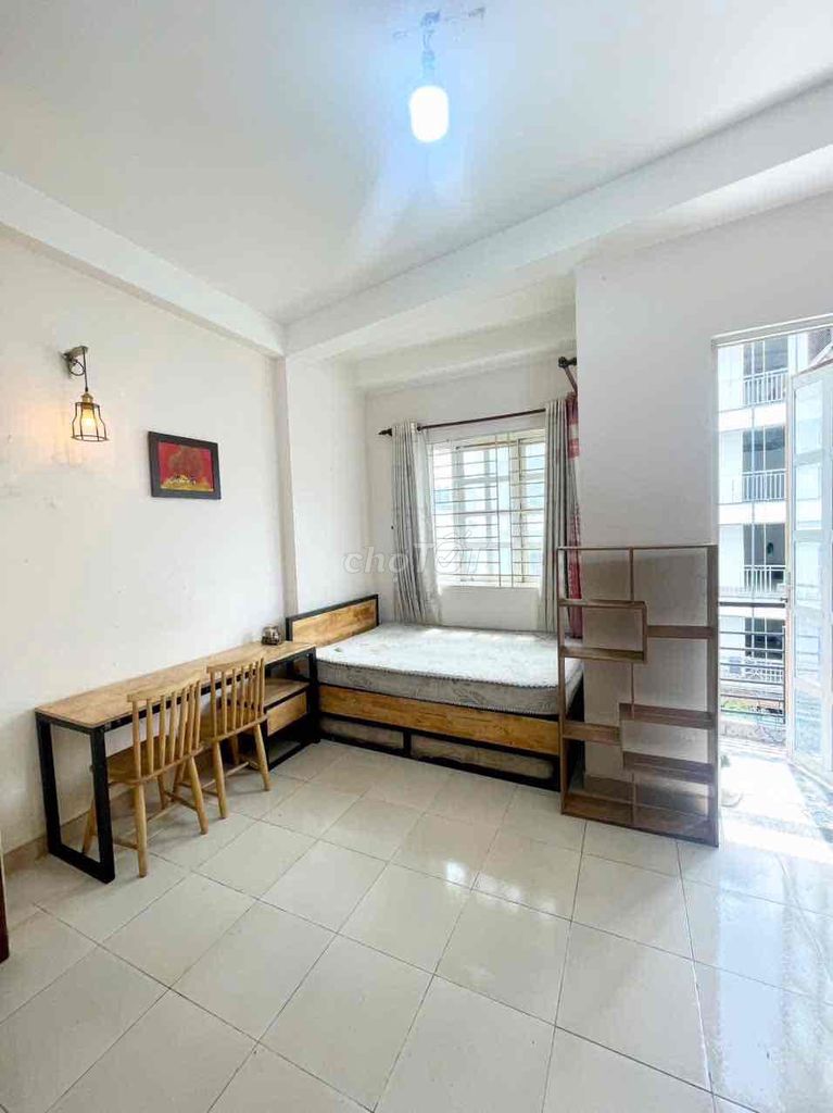 Phòng studio ban công 25m² giá 5 triệu - Full nội thất, tự do giờ giấc
