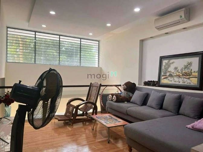 Nhà mặt tiền Bình Phú 1, Quận 6 - 4x13m, 4 tầng - Sát MT Chợ Lớn chỉ 8.8 tỷ!