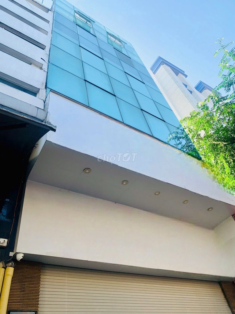 Nhà Full Kính 6 Lầu Nguyễn Thái Bình - Giá chỉ 40 triệu/tháng!