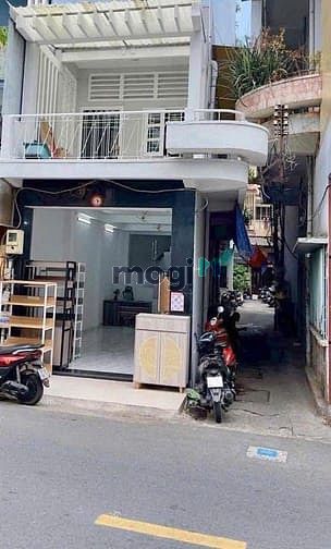 Cho thuê nhà mặt tiền Bà Hạt, P.9, Q.10 - 72m² giá 23.5 triệu - Kinh doanh tự do!