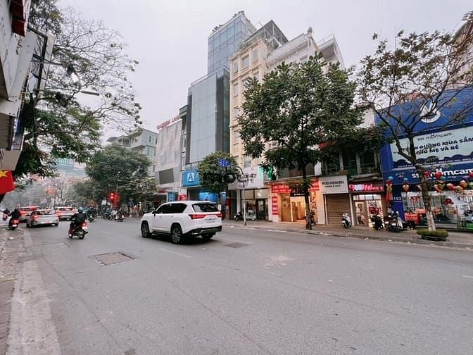 Bán mặt phố Huế, Quận Hai Bà Trưng, 145m², Giá 120 tỷ - Kinh doanh đắc địa!