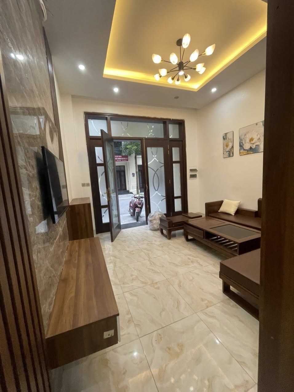 Nhà liền kề Vinhomes Ocean Park 2 56m² giá 7.8 tỷ - Thiết kế hiện đại, đường thông ô tô tránh