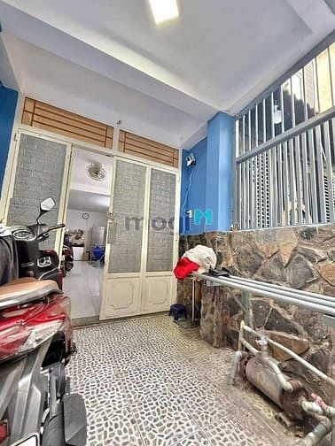 Nhà phố Lạc Long Quân, Tân Bình 110m² giá 4 tỷ - Nhà 3 tầng tuyệt đẹp, vào ở ngay!