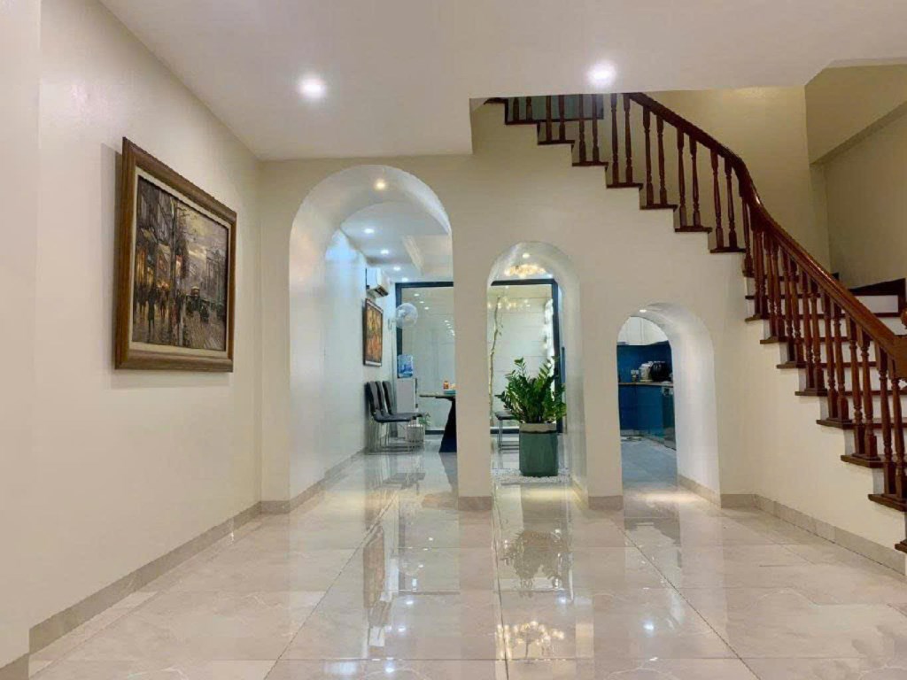 Biệt thự Mễ Trì Thượng, Nam Từ Liêm 130m² giá 36.5 tỷ - Vị trí trung tâm, an sinh tốt!