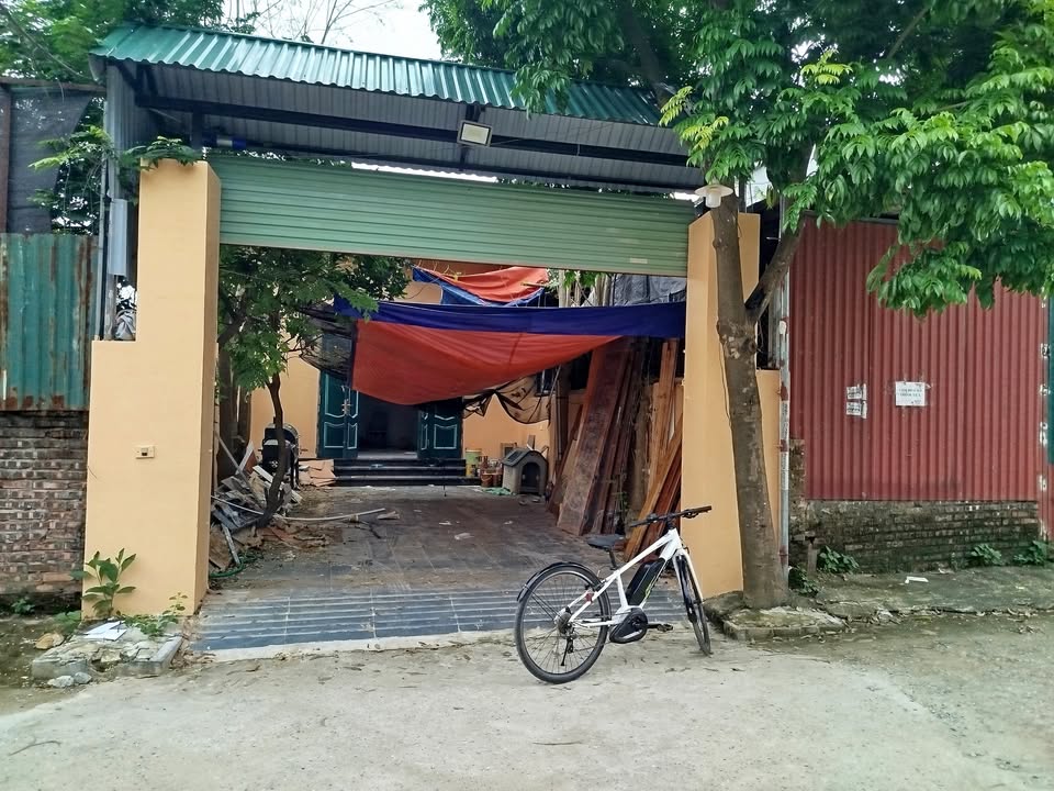 Đất 120m² Nhật Tân, Tây Hồ giá 4 tỷ - Mặt tiền 5m, ô tô vào tận nơi!