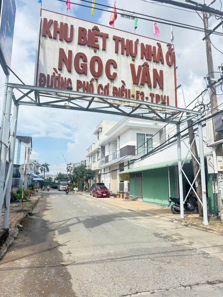 Nhà phố Ngọc Vân, Phường 3, Vĩnh Long 84m² giá 4.5 tỷ - Thiết kế hiện đại, sẵn sàng vào ở!