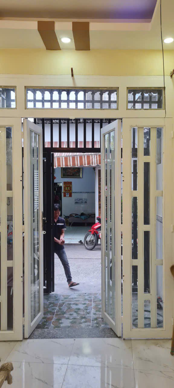 Nhà nguyên căn 3 lầu cho thuê tại Bình Tân 2PN - Giá chỉ 7 triệu/tháng!