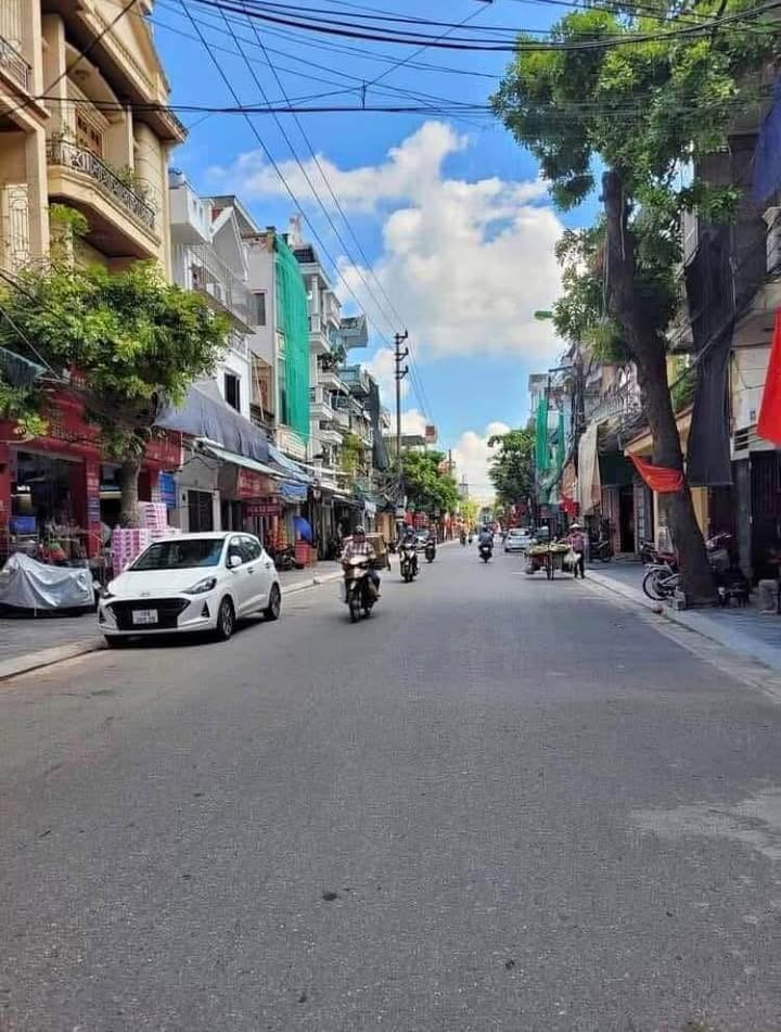 Nhà mặt đường Hưng Yên, Nam Định 96m² giá 14 tỷ - Kinh doanh đắc địa!