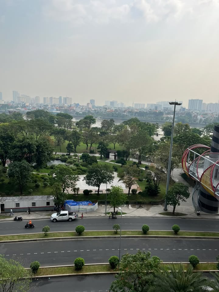 Căn hộ 4PN Vinhomes Central Park 188m² giá 30 tỷ - View sông tuyệt đẹp!